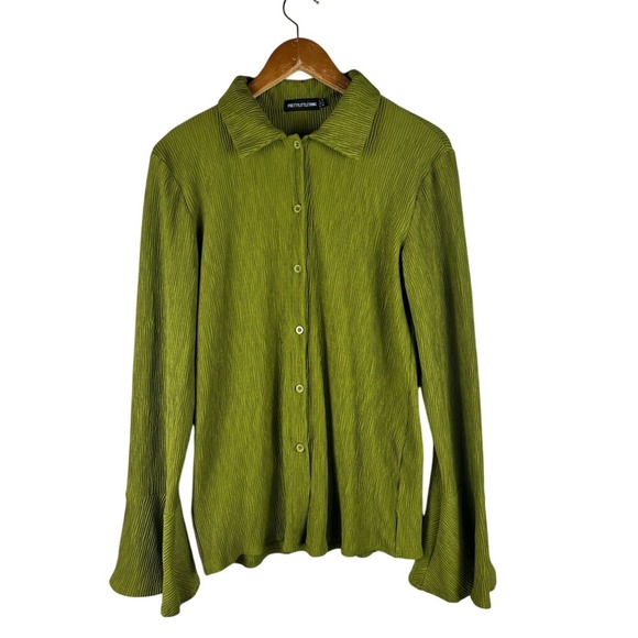 PrettyLittleThing Women's 4 Lime Green Long SleeveTextured Bell Sleeve Shirt - Picture 1 of 7